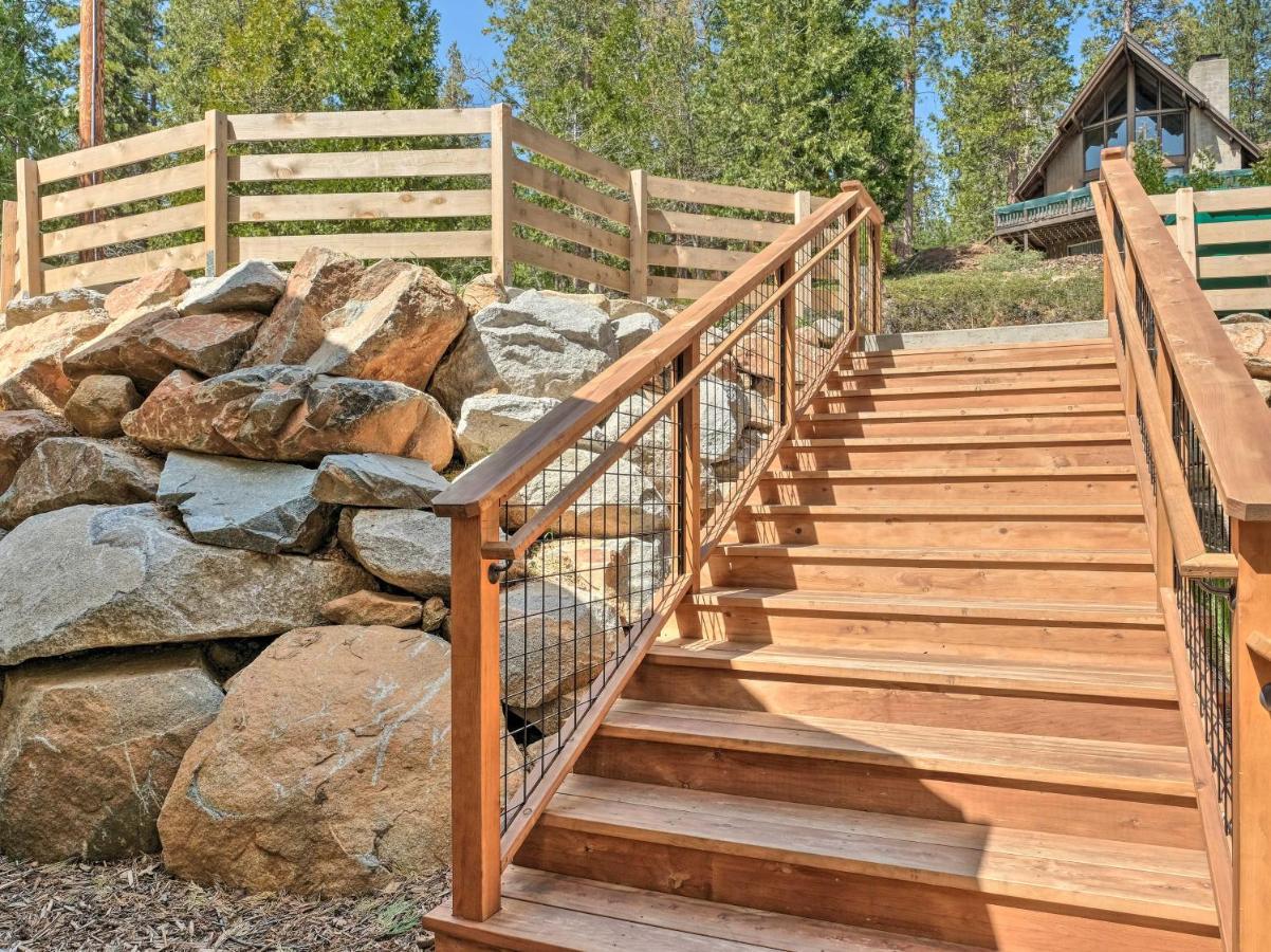 Luxury Retreat Custom Mi-Wuk Village Cabin! 외부 사진