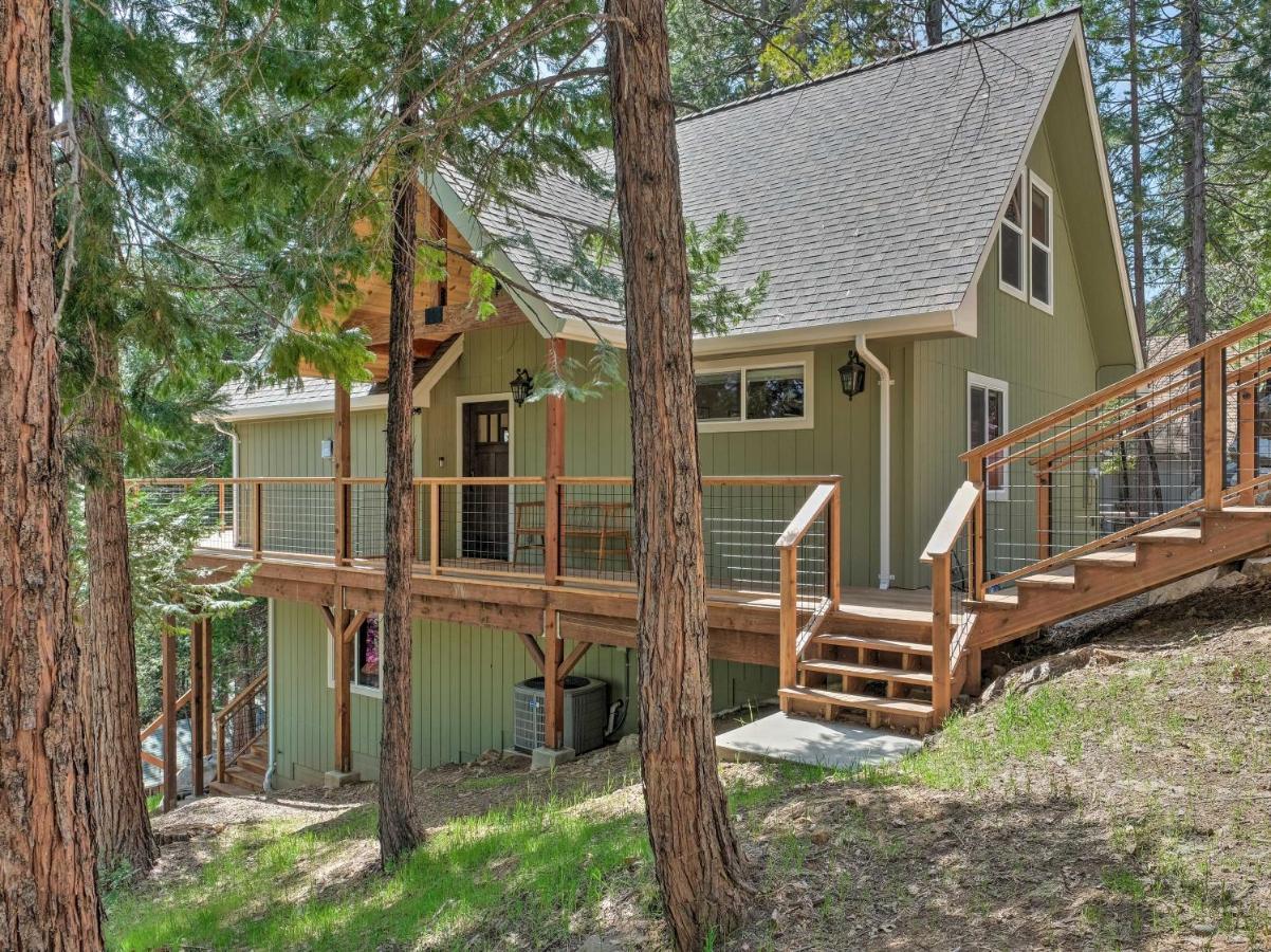 Luxury Retreat Custom Mi-Wuk Village Cabin! 외부 사진